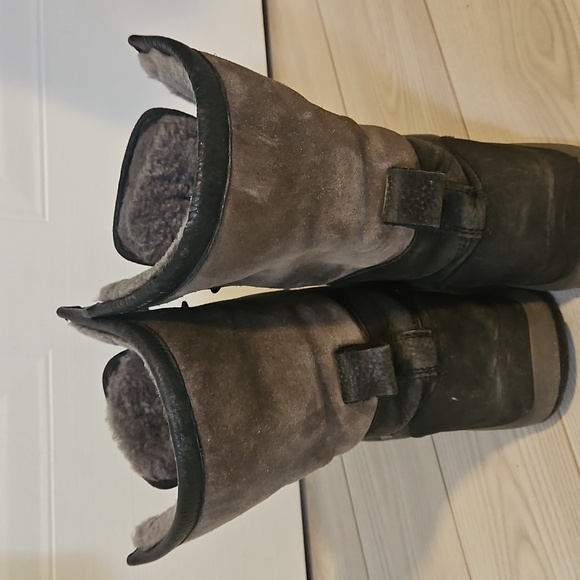 UGG Snow Boots Waterproof Womens Size 10 (Adirondack III) Black And Gray - Picture 6 of 9